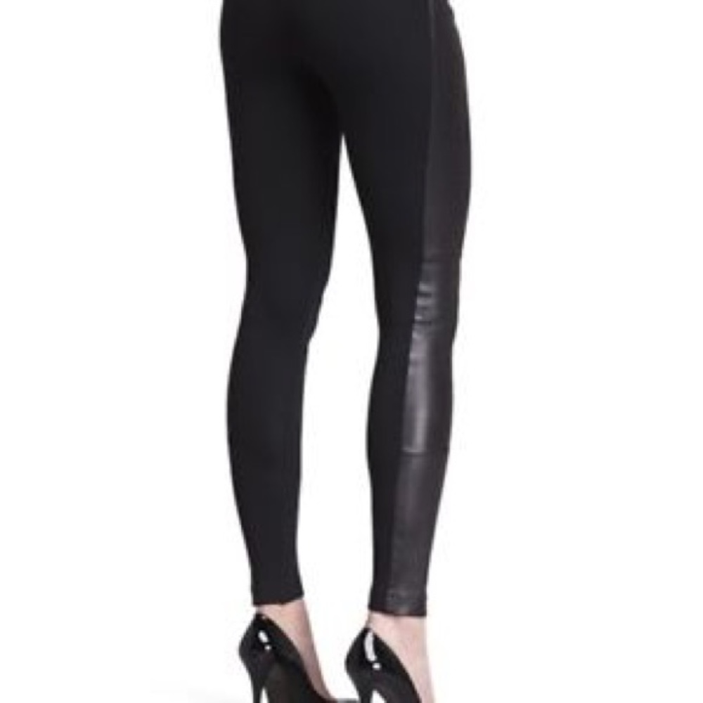 Alice + Olivia black legging w/ leather panels, XS